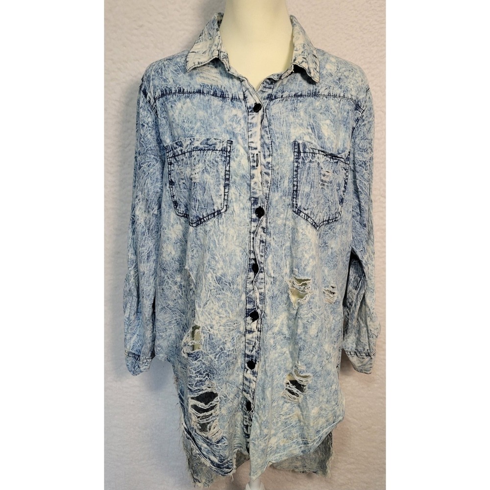 Thrill Jeans Blue Denim Shirt Top Size 1X "Blessed Grateful" Missing Button 1465